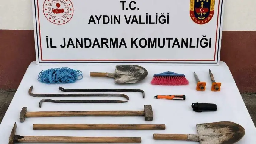 Aydın'da kaçak tarihi eser kazısına suçüstü haberinin görseli