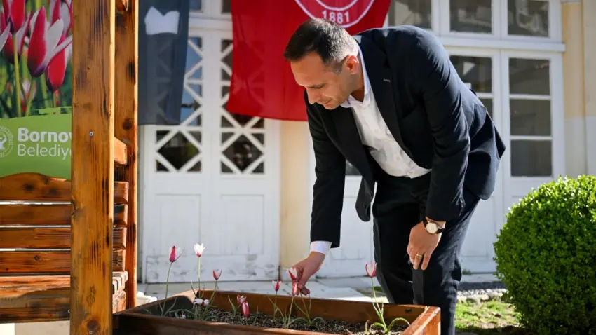 Bornova Lalesi 30 yıl sonra yeniden açtı haberinin görseli