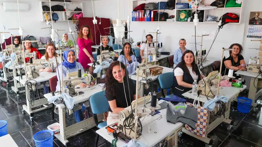 Buca Belediyesi’nden kadın emeğine destek haberinin görseli
