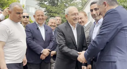 Kemal Kılıçdaroğlu partililerle bayramlaştı