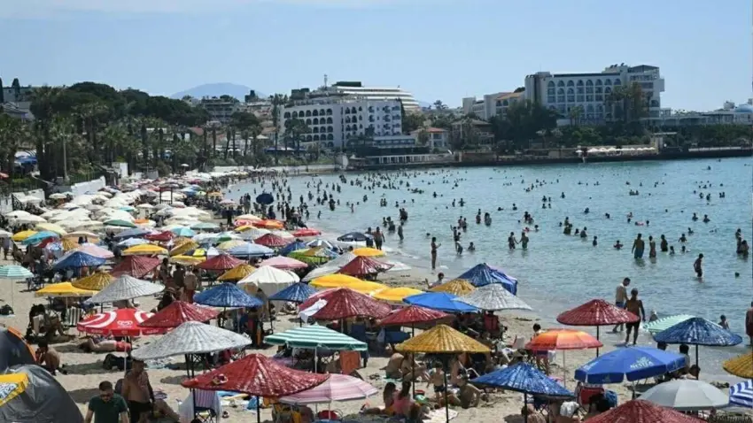 Kuşadası'nda oteller doldu haberinin görseli