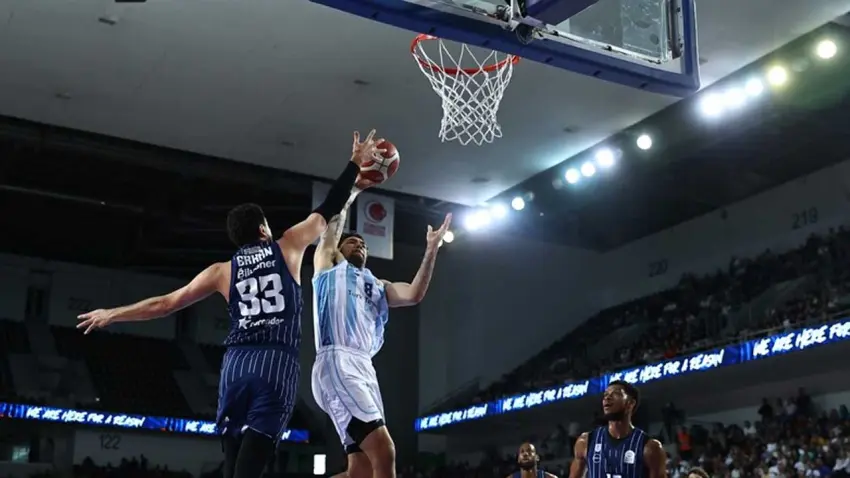Anadolu Efes, Türkiye Sigorta Basketbol Süper Ligi play-off yarı finaline yükseldi haberinin görseli