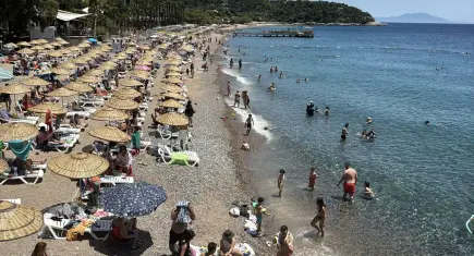 Bodrum sahillerinde bayram yoğunluğu