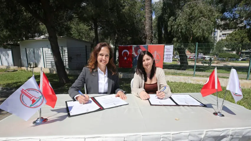 Karşıyaka’da kadınlara yönelik KİHEP iş birliği yenilendi haberinin görseli