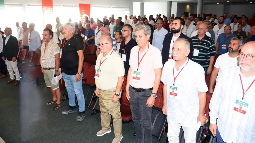 Karşıyaka’da kongre öncesi belirsizlik haberinin görseli