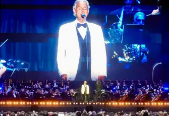 Andrea Bocelli İstanbul’da müzik ziyafeti sundu