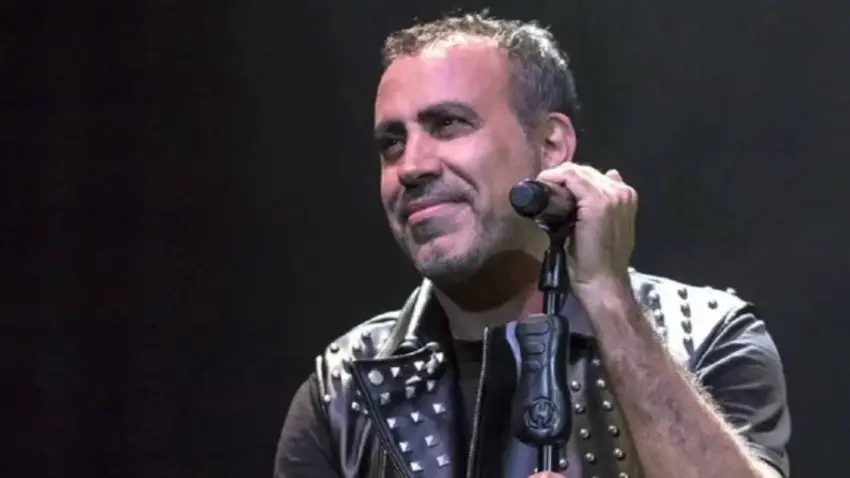 Haluk Levent sahnede fenalaştı haberinin görseli