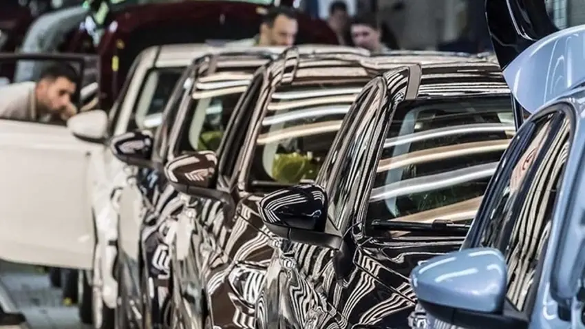 O otomotiv devi 100 bin aracı geri çağırdı haberinin görseli