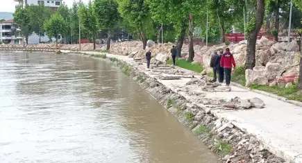 Tokat'ta taşkın riski: Eğitime 2 gün ara verildi