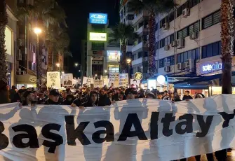 Altay taraftarı Ahmet Nur Çebi'yi bekliyor