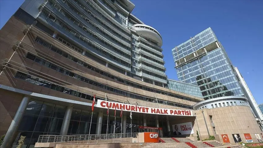 CHP’li vekillerden olağanüstü kurultay çağrısı haberinin görseli