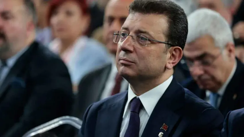 İmamoğlu'ndan duruşmada çağrı: Tarihin en büyük yürüyüşünü başlatacağız haberinin görseli