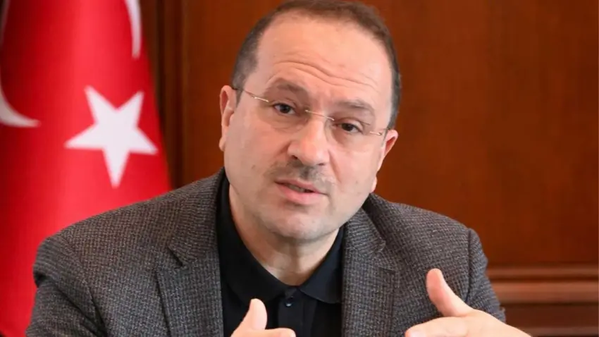 Kırkpınar: “İzmir hizmetle değil, skandallarla gündeme geliyor” haberinin görseli