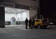 Taksiye binerken silahlı saldırıya uğradı