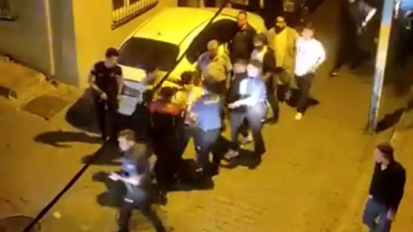 Uyuşturucu operasyonunda gözaltına alınan kişiler yakınları tarafından kaçırılmaya çalışıldı haberinin görseli