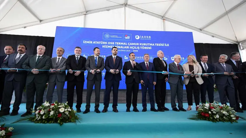 AK Partili İnan: İzmir'in potansiyeli 25 yıldır heba edildi haberinin görseli