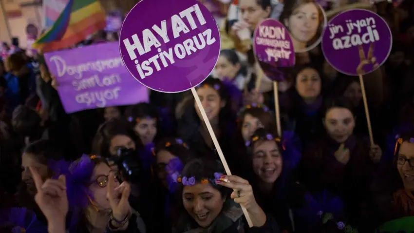 Bayram bitti ama kadınlara yönelik şiddet bitmedi haberinin görseli