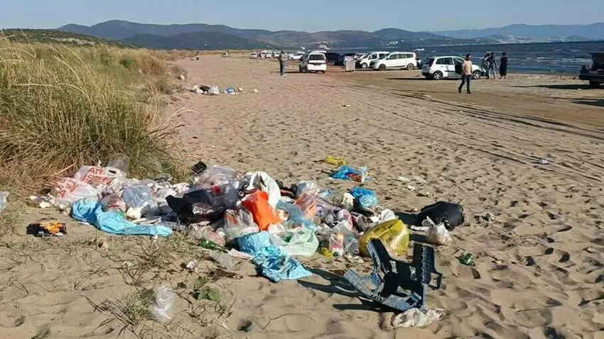 EKODOSD'dan Pamucak Sahili için uyarı: Kıyı kumulları tehdit altında
