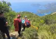 Fethiye'de yamaç paraşütü ormana düştü