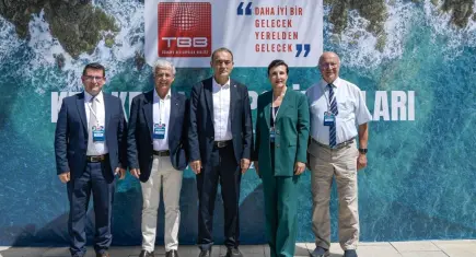 İzmir’de Kıyı Kentlerin geleceği konuşuldu