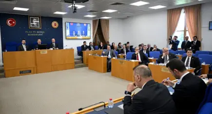 Emniyet Teşkilatı ve basına yönelik düzenlemeleri de içeren kanun teklifi, Plan ve Bütçe Komisyonundan geçti