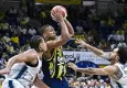 Fenerbahçe Beko, Anadolu Efes karşısında bir kez daha geri döndü: Seride durumu 2-0’a getirdi