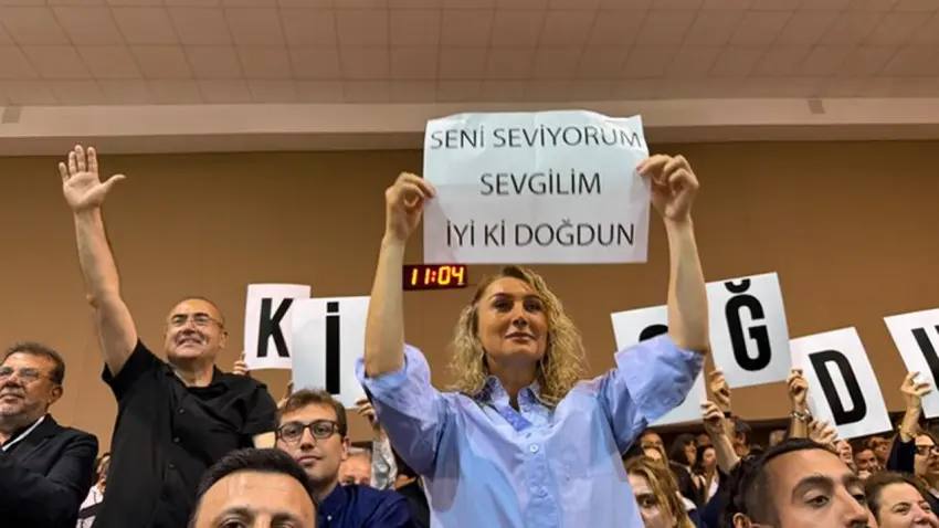 İBB davasında 44’üncü duruşma: Ekrem İmamoğlu’nun doğum gününde pankart açıldı haberinin görseli