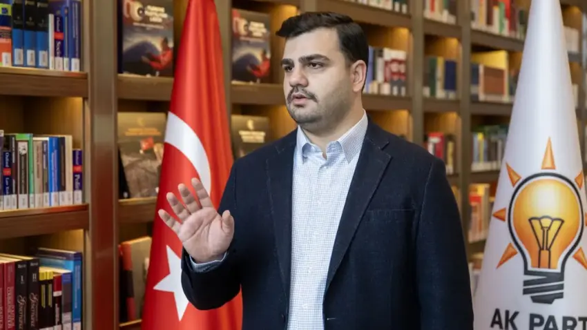 AK Partili İnan'dan Cemil Tugay'ın atık sorunu açıklamasına tepki haberinin görseli
