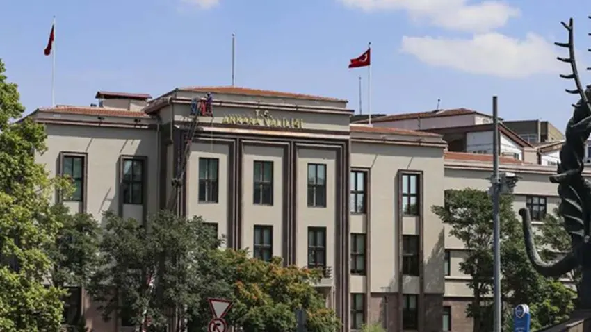 Ankara’da kamuya açık tüm etkinlikler durduruldu haberinin görseli