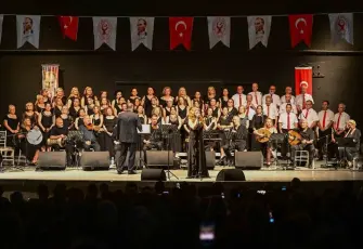 Bornova’da açıkhava konserleriyle yaz coşkusu başladı