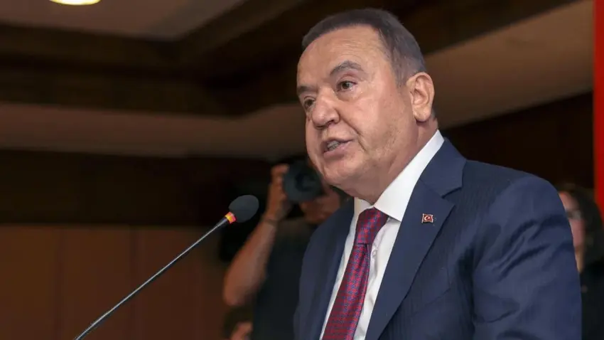 Etkin pişmanlıktan yararlanan Muhittin Böcek: Ferdi Zeyrek’e 950 bin euro götürdüm haberinin görseli