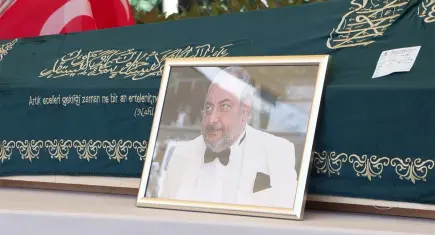Gazeteci Reha Muhtar son yolculuğuna uğurlandı