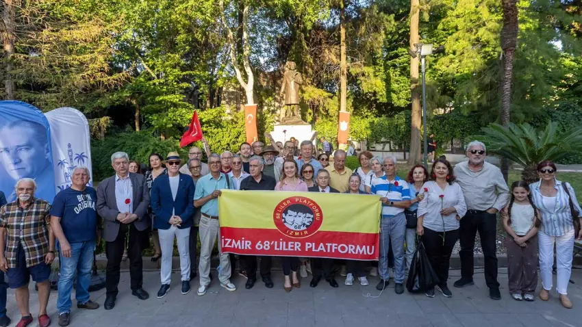 Nazım Hikmet, Konak’ta şiirleri ve özlemiyle anıldı haberinin görseli