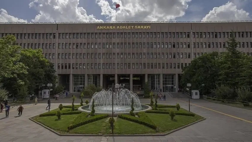 Ankara Adliyesi’ndeki UYAP skandalında karar: Savcı şifreleriyle dosya kapatan katibe 27 yıl hapis! haberinin görseli