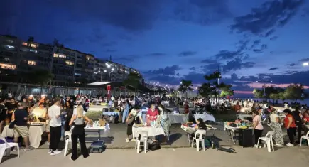 Konak’ta Gece Kermesi başladı