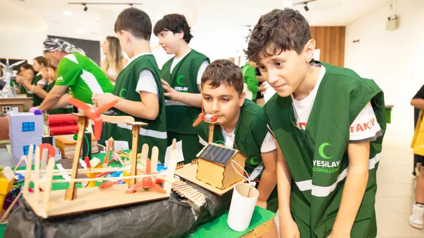 Narlıdere’de çocuklardan çevreye duyarlı mesaj haberinin görseli