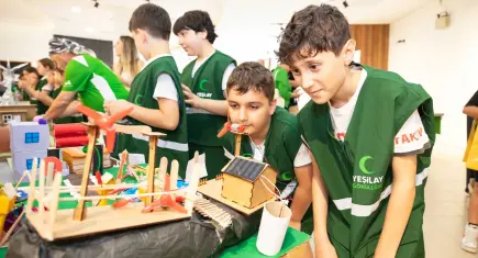 Narlıdere’de çocuklardan çevreye duyarlı mesaj