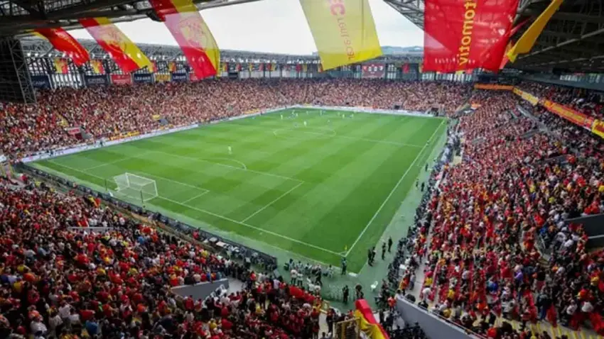 Göztepe’de kombine biletler satışa çıkıyor haberinin görseli