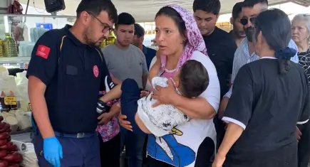 Pazarda maganda kurşunu: 4 yaşındaki çocuğa yorgun mermi isabet etti!