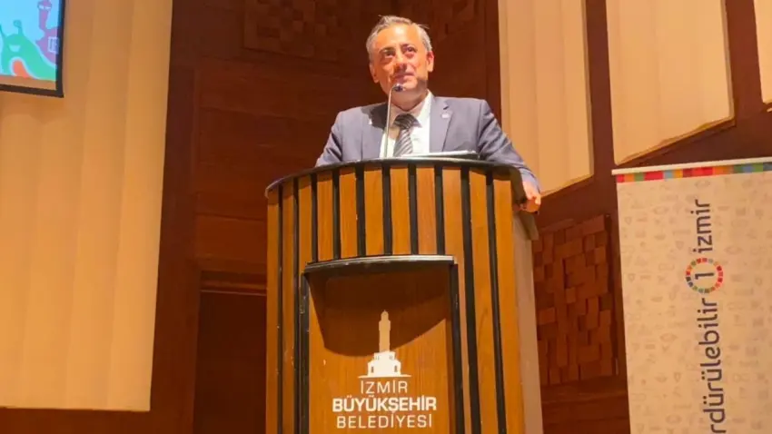 &Ouml;zg&uuml;r Topa&ccedil;