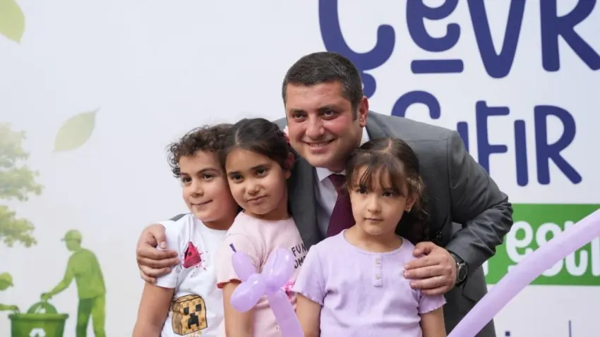 Başkan &Ouml;v&uuml;n&ccedil; Demir