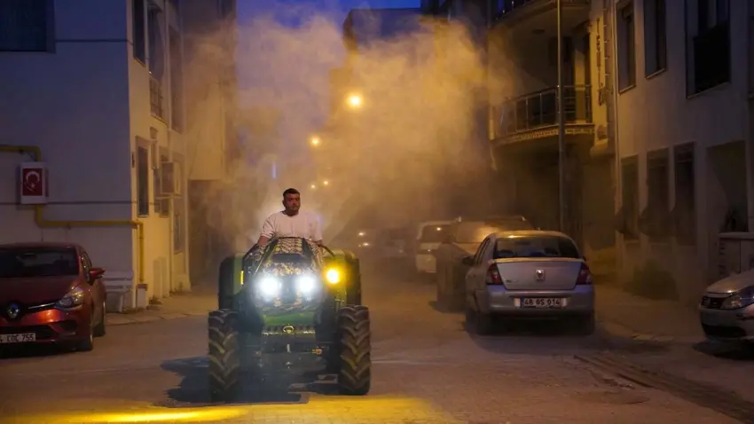 Seferihisar’da yaz sezonu için haşereyle yoğun mücadele haberinin görseli