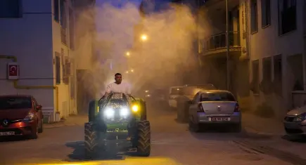 Seferihisar’da yaz sezonu için haşereyle yoğun mücadele