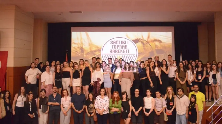 EÜ Reklamcılık öğrencilerinden Sağlıklı Toprak projesi haberinin görseli