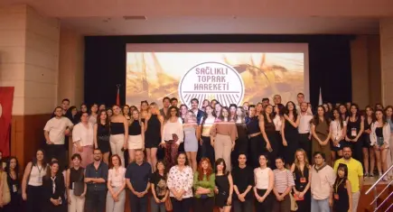 EÜ Reklamcılık öğrencilerinden Sağlıklı Toprak projesi