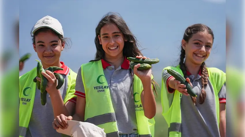 Kemalpaşa’da öğrenciler için Tarım ve Doğal Yaşam Köyü açıldı haberinin görseli