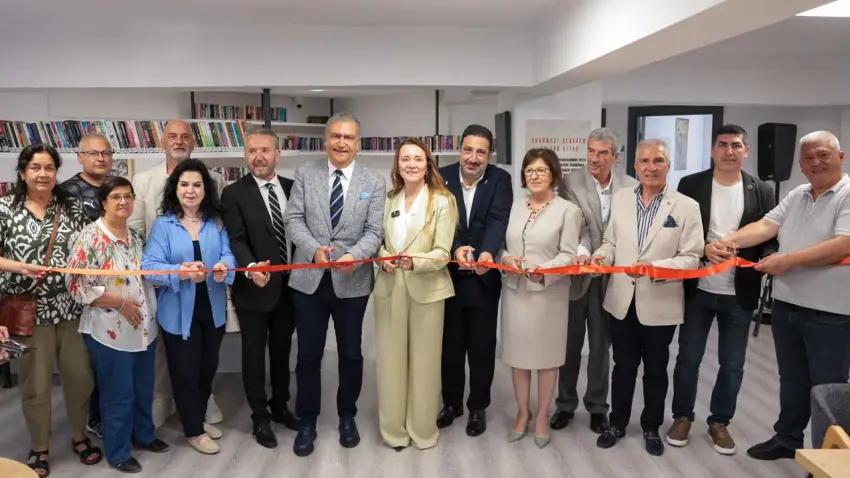 Konak’a iki yeni Cumhuriyet Kütüphanesi daha kazandırıldı haberinin görseli