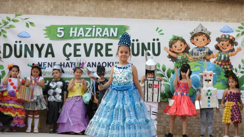 Miniklerden geri dönüşüm mesajı: Atıklar podyuma taşındı haberinin görseli