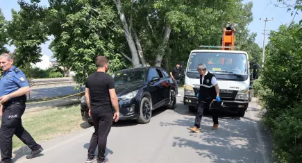 Park halindeki otomobilde erkek cesedi bulundu