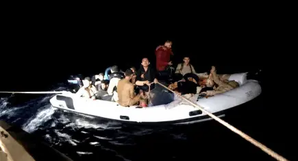 Urla'da 18 düzensiz göçmen yakalandı